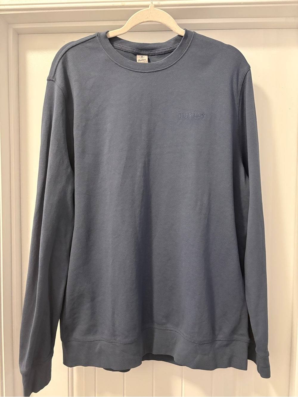 Hurley Men's Long-Sleeve Crew Sweatshirt in Slate Blue Size Large